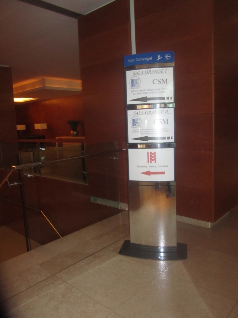 	I3M2011 Sign in Ergife Palace Hotel	