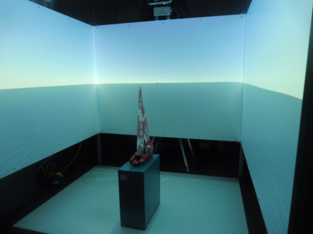 	USV Interoperable HLA Real-Time Distributed Simulation in SPIDER Interactive CAVE 	