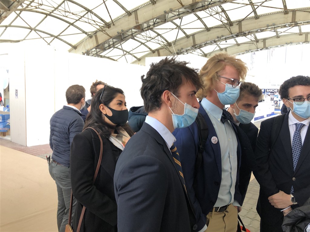 	STRATEGOS Blended Icebreaker Meeting at 60 Salone of Genoa and on the Web.	STRATEGOS Class 2019	
(from left) Lorenzo Moschillo, Sadaf Sanidanesh, Federico Taddei, Mario Lodovico Chervisari, Roberto Ferrari & Giorgio Tardito
